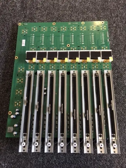 [CP14-00404-000] X32 left fader pcb Version 2