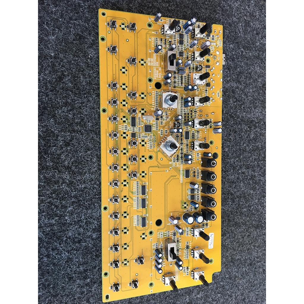 [CP04-03255-000] Behringer TD-3-SR mainboard